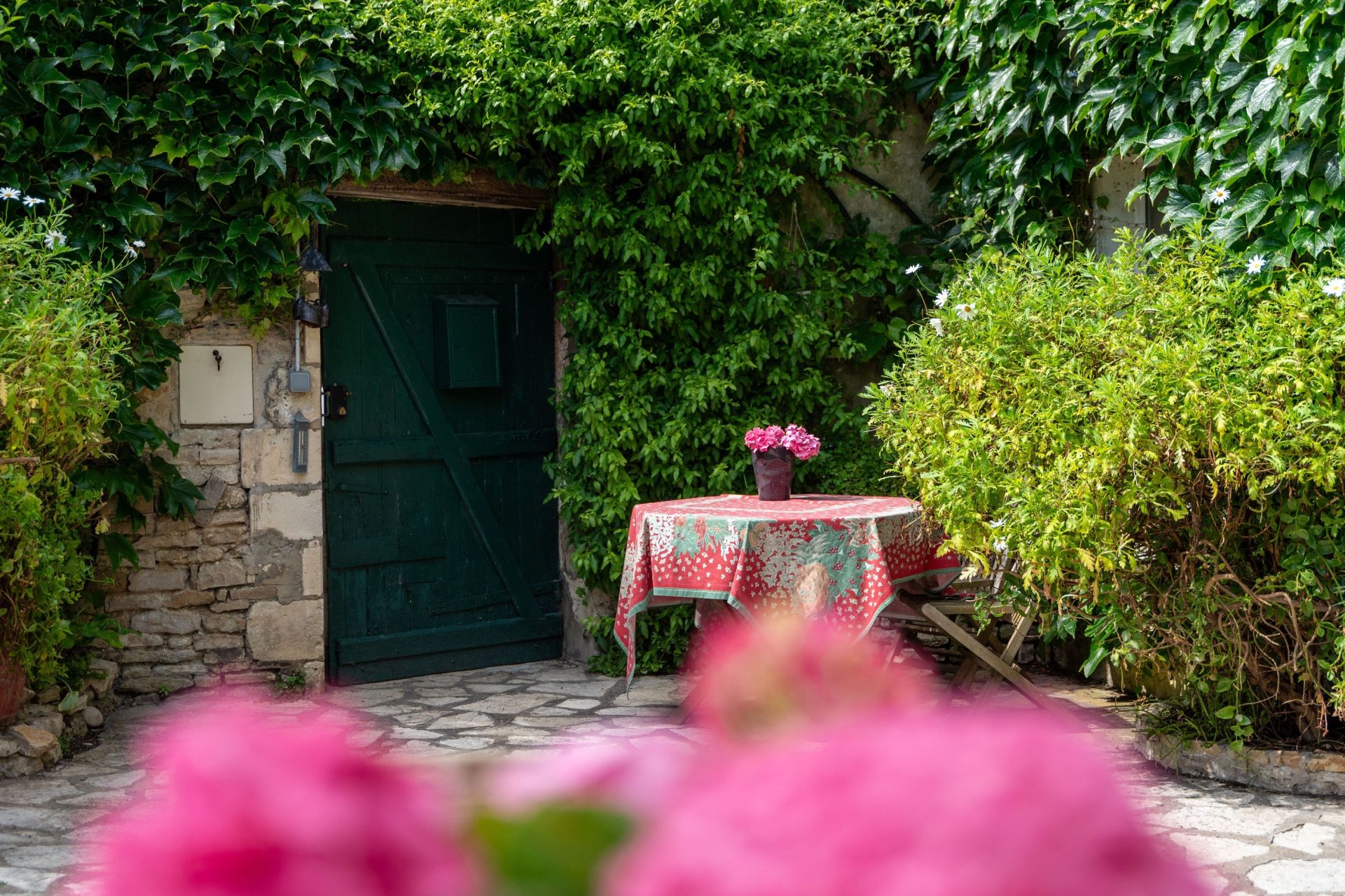 prestigious house 8 Rooms for sale on LA COUARDE SUR MER (17670)