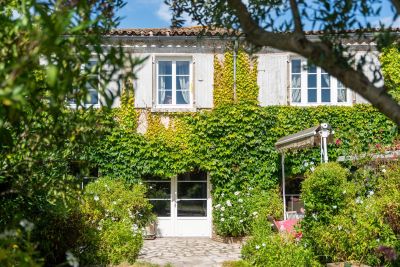 Sale Prestigious house La Couarde-sur-Mer 8 Rooms 256 m²