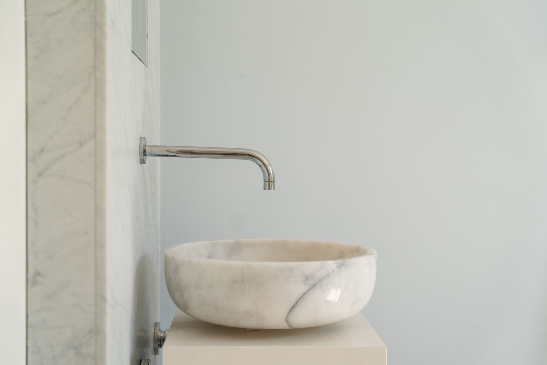 prestigious house 8 Rooms for sale on LOIX (17111)