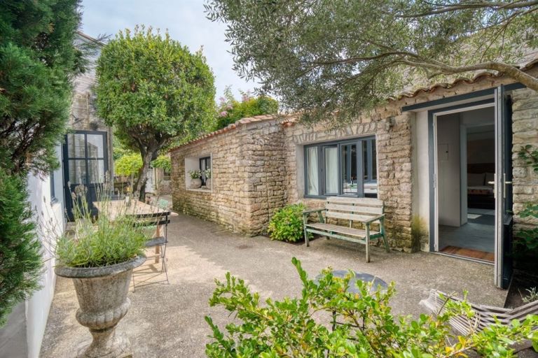 maison de prestige 9 Pièces en vente sur ARS EN RE (17590)
