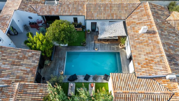 Sale Prestigious house Sainte-Marie-de-Ré 8 Rooms 208 m²