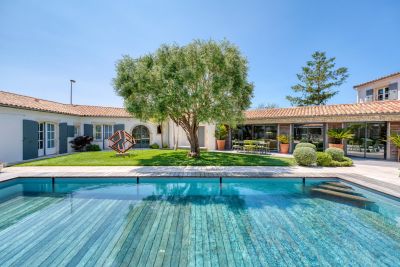 Sale Prestigious house Le Bois-Plage-en-Ré 12&nbsp;Rooms 440&nbsp;m²