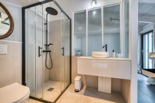 prestigious house 6 Rooms for sale on LA FLOTTE (17630)