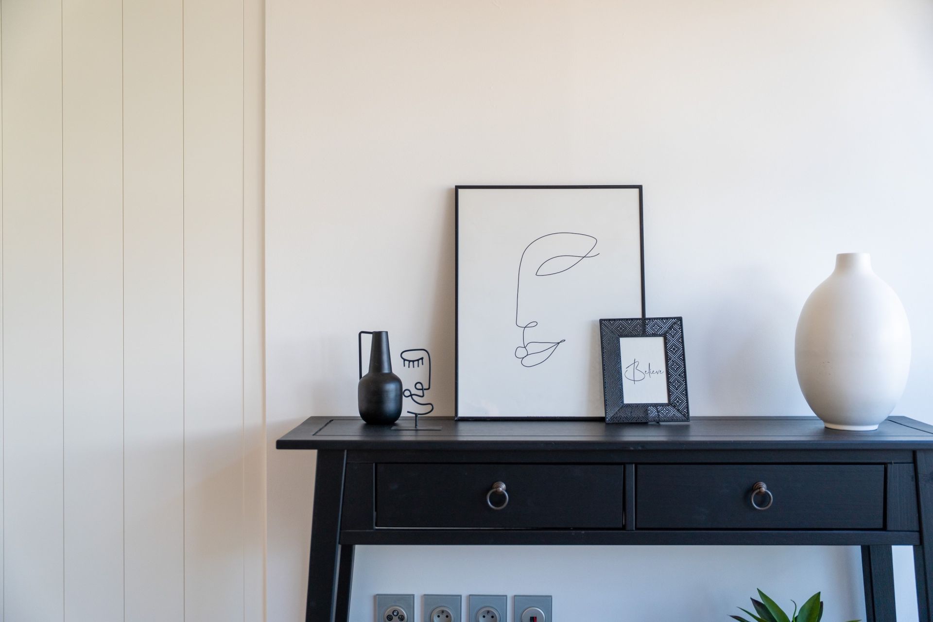 prestigious apartment 4 Rooms for sale on LA ROCHELLE (17000)