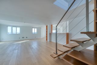 prestigious apartment 4 Rooms for sale on LA ROCHELLE (17000)