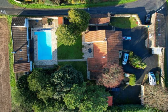 Sale Prestigious property Clavette 10 Rooms 338 m²