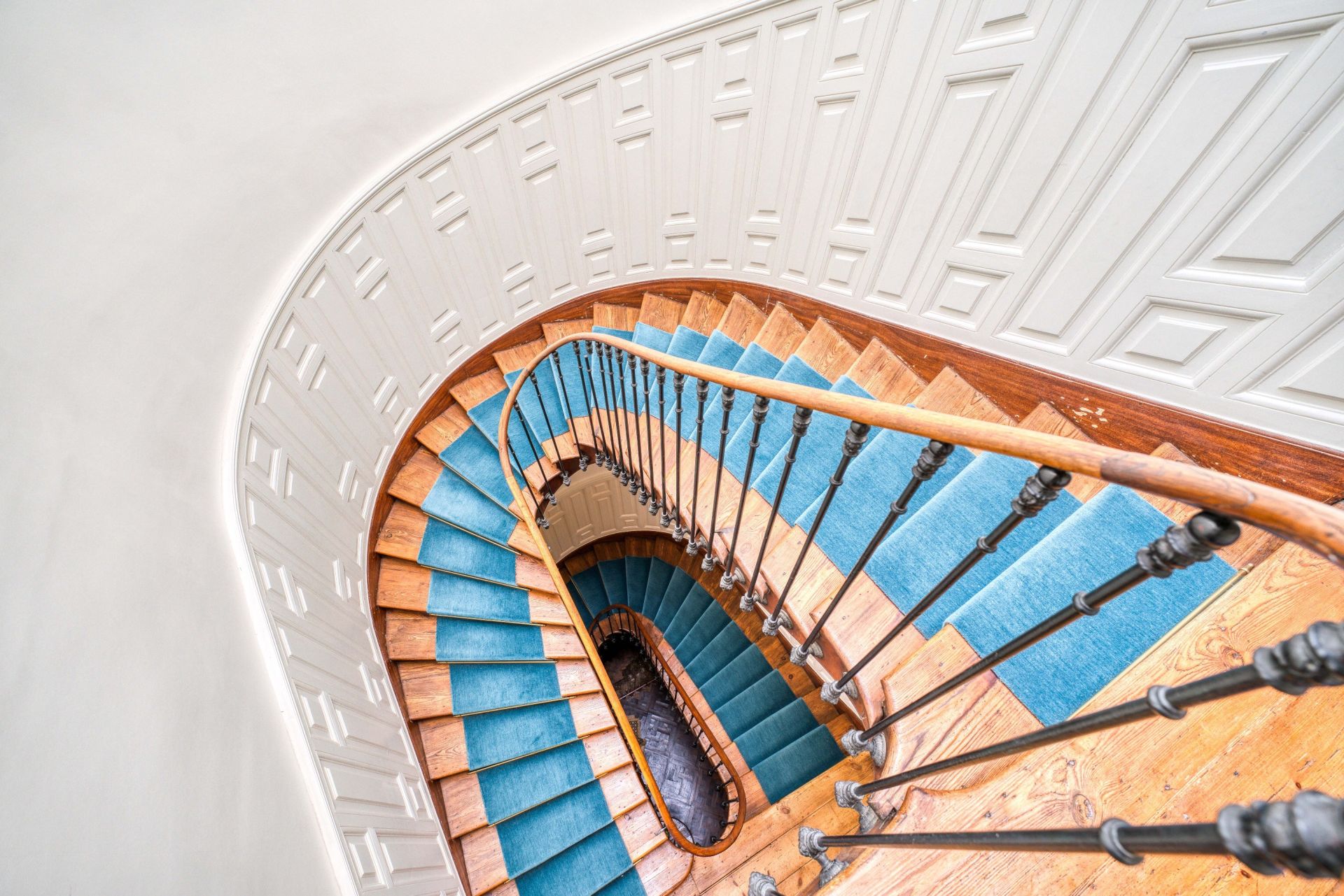 prestigious mansion 15 Rooms for sale on LA ROCHELLE (17000)