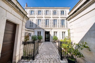 Vente Hôtel particulier de prestige La Rochelle 15 Pièces 426 m²