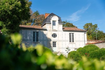 Sale Prestigious mansion La Rochelle 15&nbsp;Rooms 426&nbsp;m²