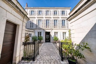 hôtel particulier de prestige 15 Pièces en vente sur LA ROCHELLE (17000)