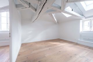 prestigious building for sale on LA ROCHELLE (17000)