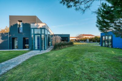 Sale Prestigious house La Rochelle 8 Rooms 271 m²