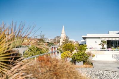 prestigious penthouse 4 Rooms for sale on LA ROCHELLE (17000) Sale Prestigious penthouse La Rochelle 4 Rooms 105 m²