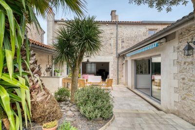 propriété de prestige 7 Pièces en vente sur LA ROCHELLE (17000) Vente Propriété de prestige La Rochelle 7 Pièces 226 m²
