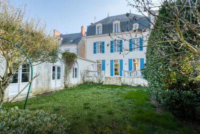 maison de prestige 7 Pièces en vente sur LA ROCHELLE (17000) Vente Maison de prestige La Rochelle 7 Pièces 220 m²