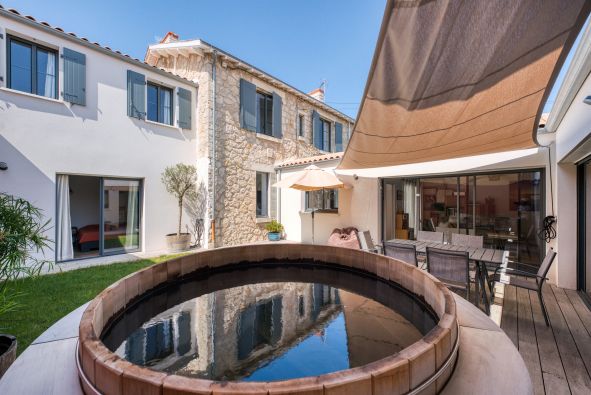 Sale Prestigious house La Rochelle 6&nbsp;Rooms 155&nbsp;m²