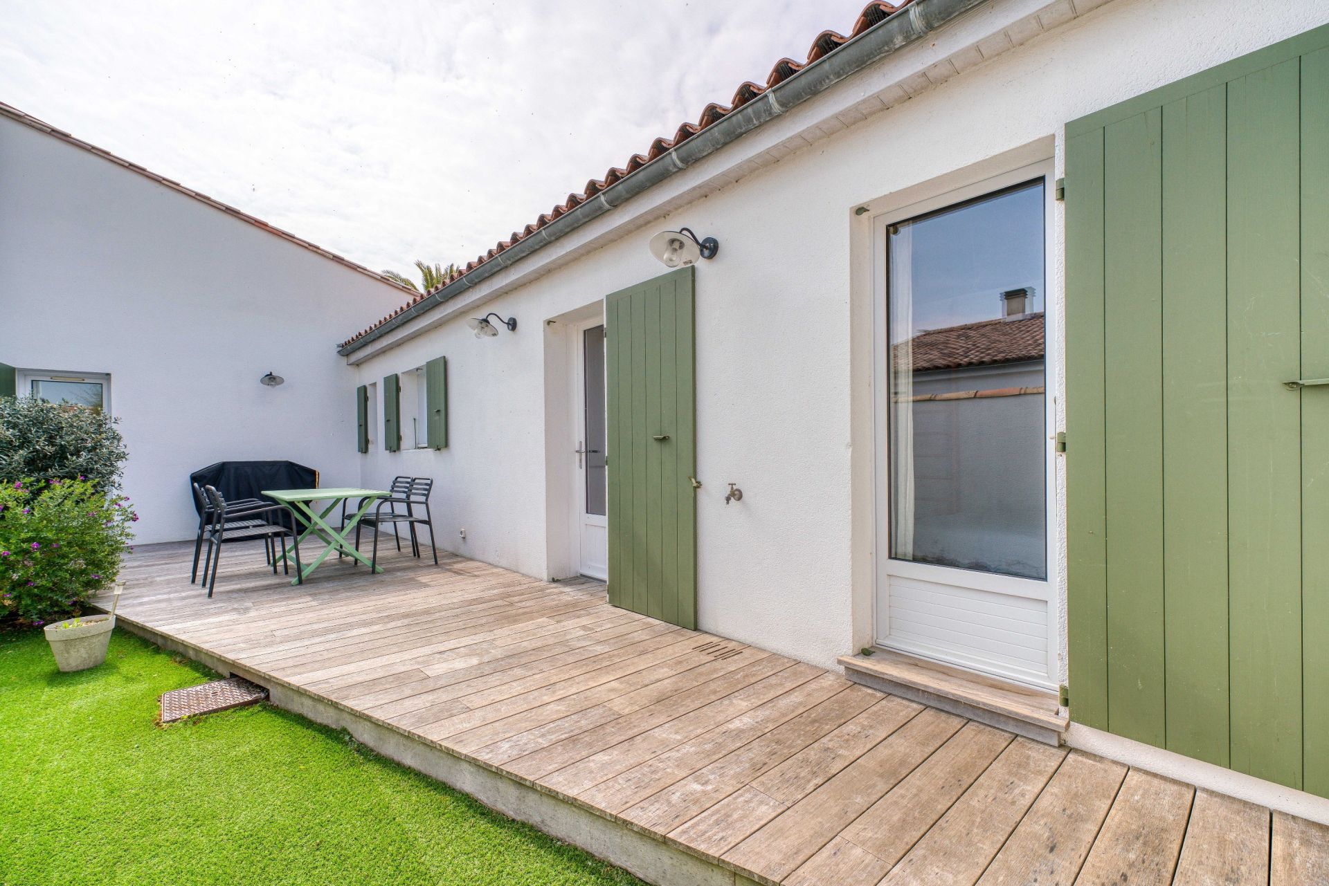 prestigious house 4 Rooms for sale on ST MARTIN DE RE (17410)