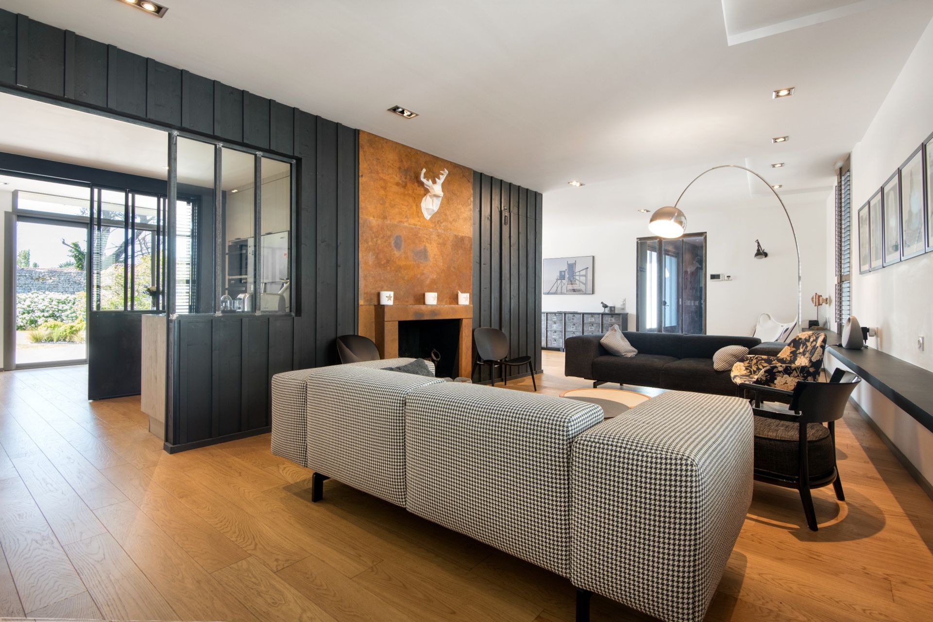 prestigious house 10 Rooms for sale on LE BOIS PLAGE EN RE (17580)