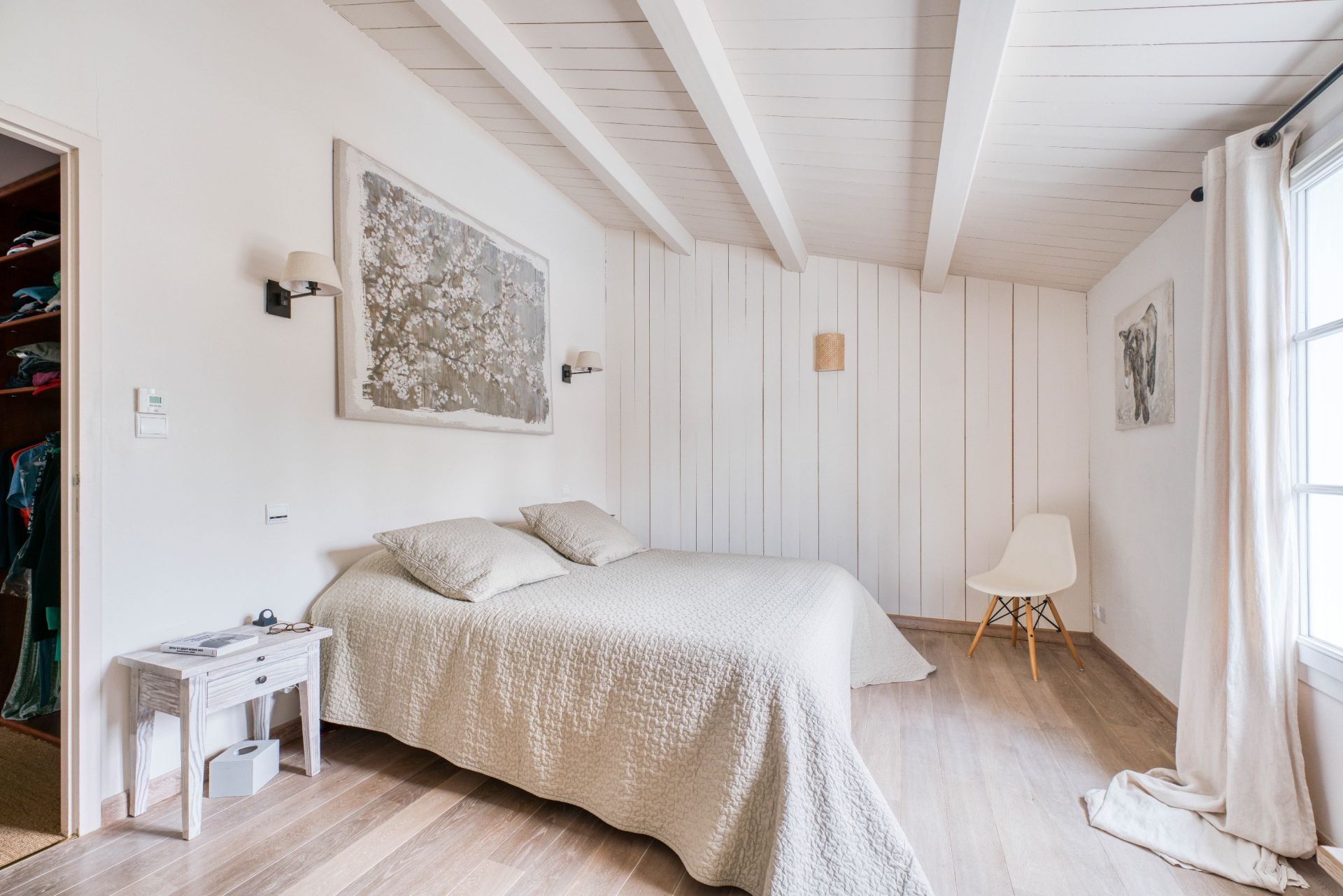 prestigious house 6 Rooms for sale on RIVEDOUX PLAGE (17940)