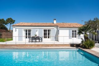 prestigious house 6 Rooms for sale on RIVEDOUX PLAGE (17940)