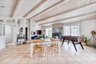 prestigious house 6 Rooms for sale on RIVEDOUX PLAGE (17940)