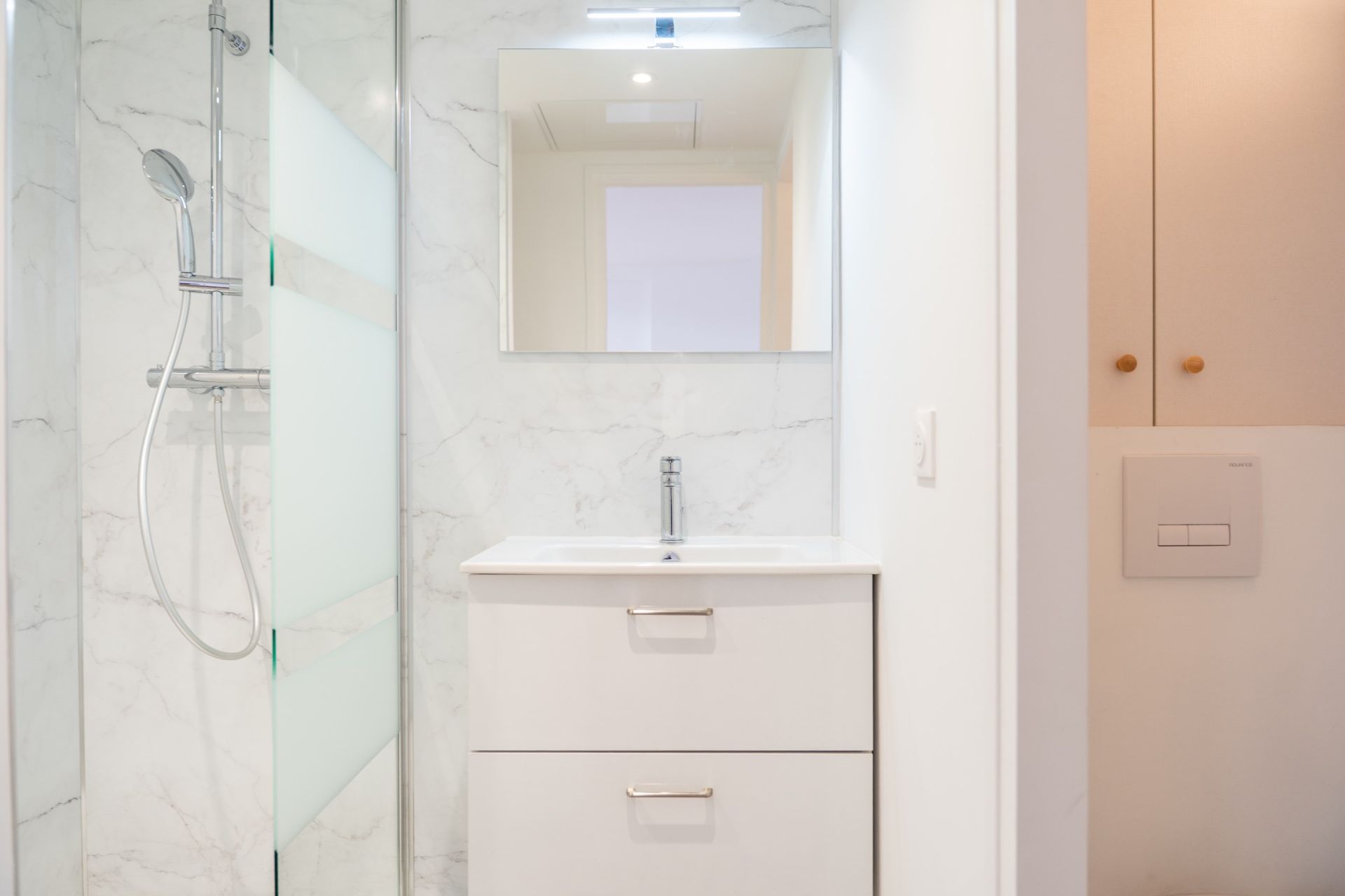 prestigious apartment 2 Rooms for sale on LA ROCHELLE (17000)