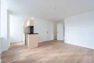 prestigious apartment 2 Rooms for sale on LA ROCHELLE (17000)
