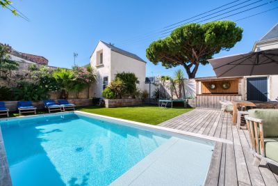 Sale Prestigious bourgeois house La Rochelle 11&nbsp;Rooms 255&nbsp;m²