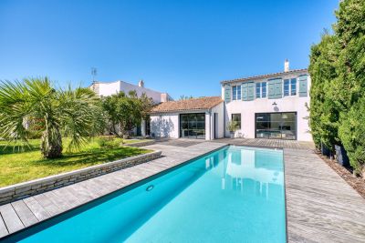 Sale Prestigious house La Flotte 7 Rooms 200 m²