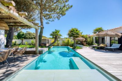 Sale Prestigious house Sainte-Marie-de-Ré 10 Rooms 290 m²