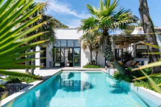 prestigious house 10 Rooms for sale on STE MARIE DE RE (17740)
