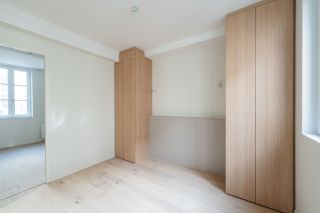 prestigious apartment 2 Rooms for sale on LA ROCHELLE (70120)