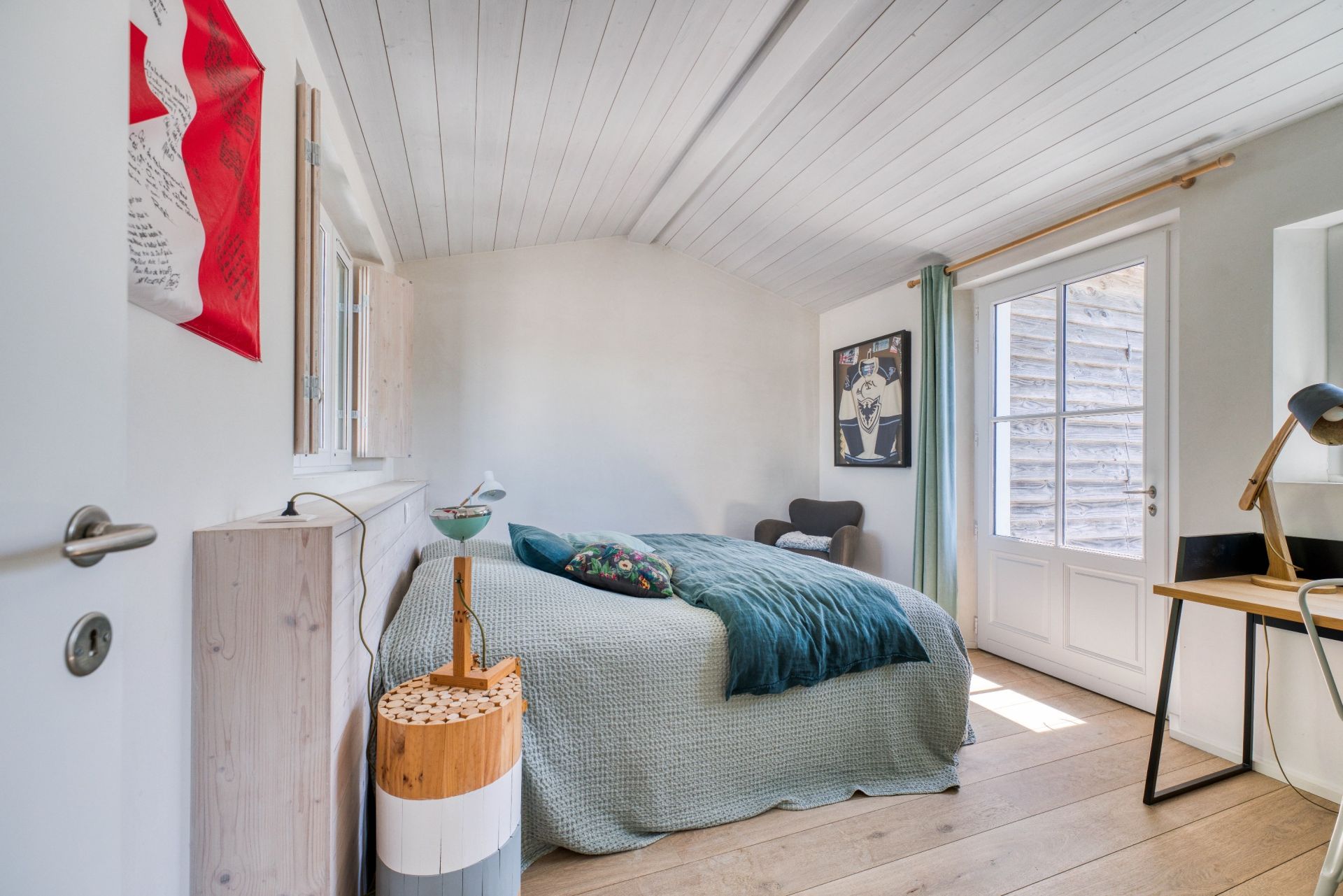 prestigious house 6 Rooms for sale on LOIX (17111)