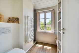 prestigious house 6 Rooms for sale on LOIX (17111)