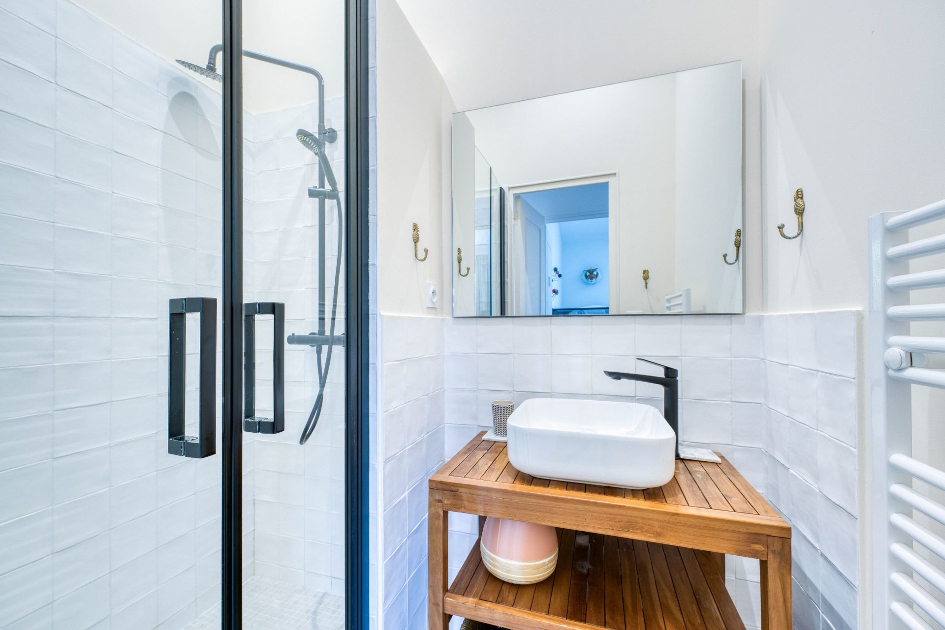 prestigious house 9 Rooms for sale on LA COUARDE SUR MER (17670)