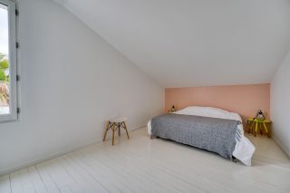 prestigious house 9 Rooms for sale on LA COUARDE SUR MER (17670)