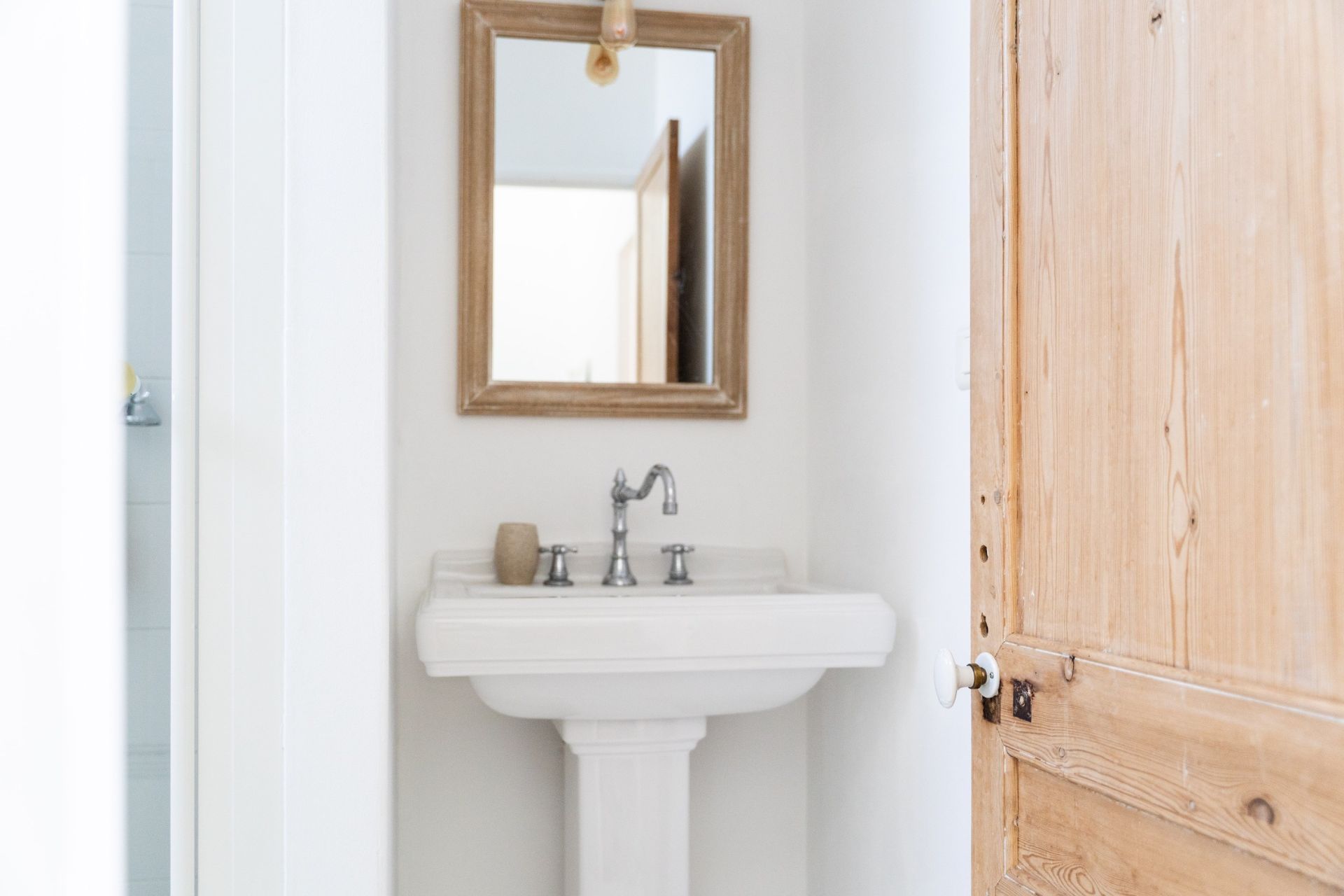 prestigious house 10 Rooms for sale on RIVEDOUX PLAGE (17940)