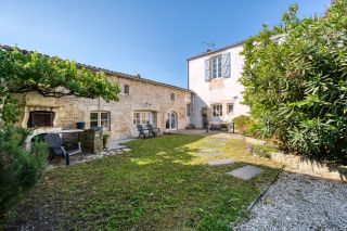 prestigious house 10 Rooms for sale on RIVEDOUX PLAGE (17940)