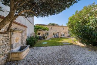 prestigious house 10 Rooms for sale on RIVEDOUX PLAGE (17940)