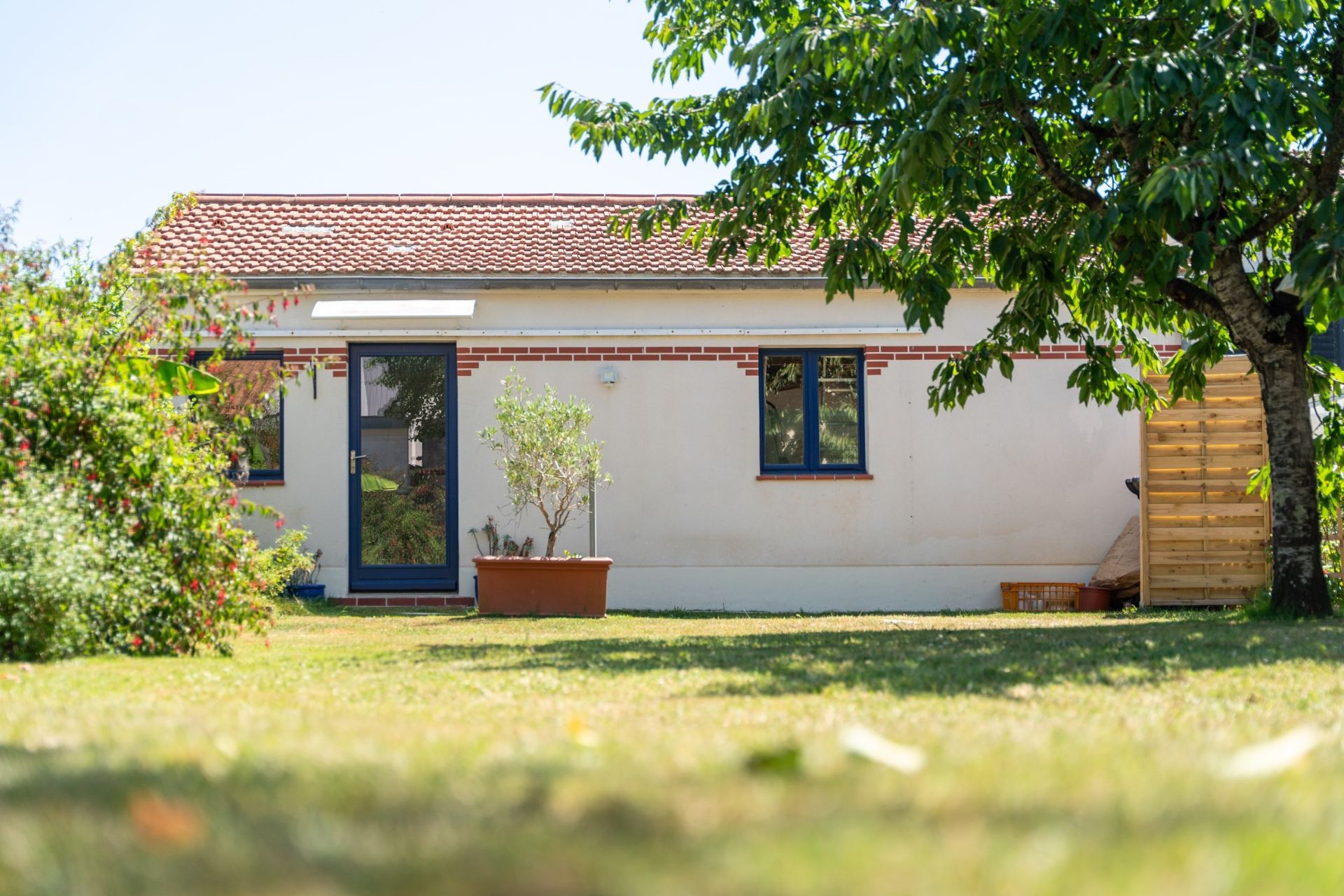 prestigious house 7 Rooms for sale on LA ROCHELLE (17000)