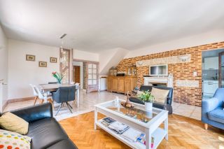 prestigious house 7 Rooms for sale on LA ROCHELLE (17000)