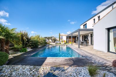 Sale Prestigious house Saint-Rogatien 6 Rooms 193 m²