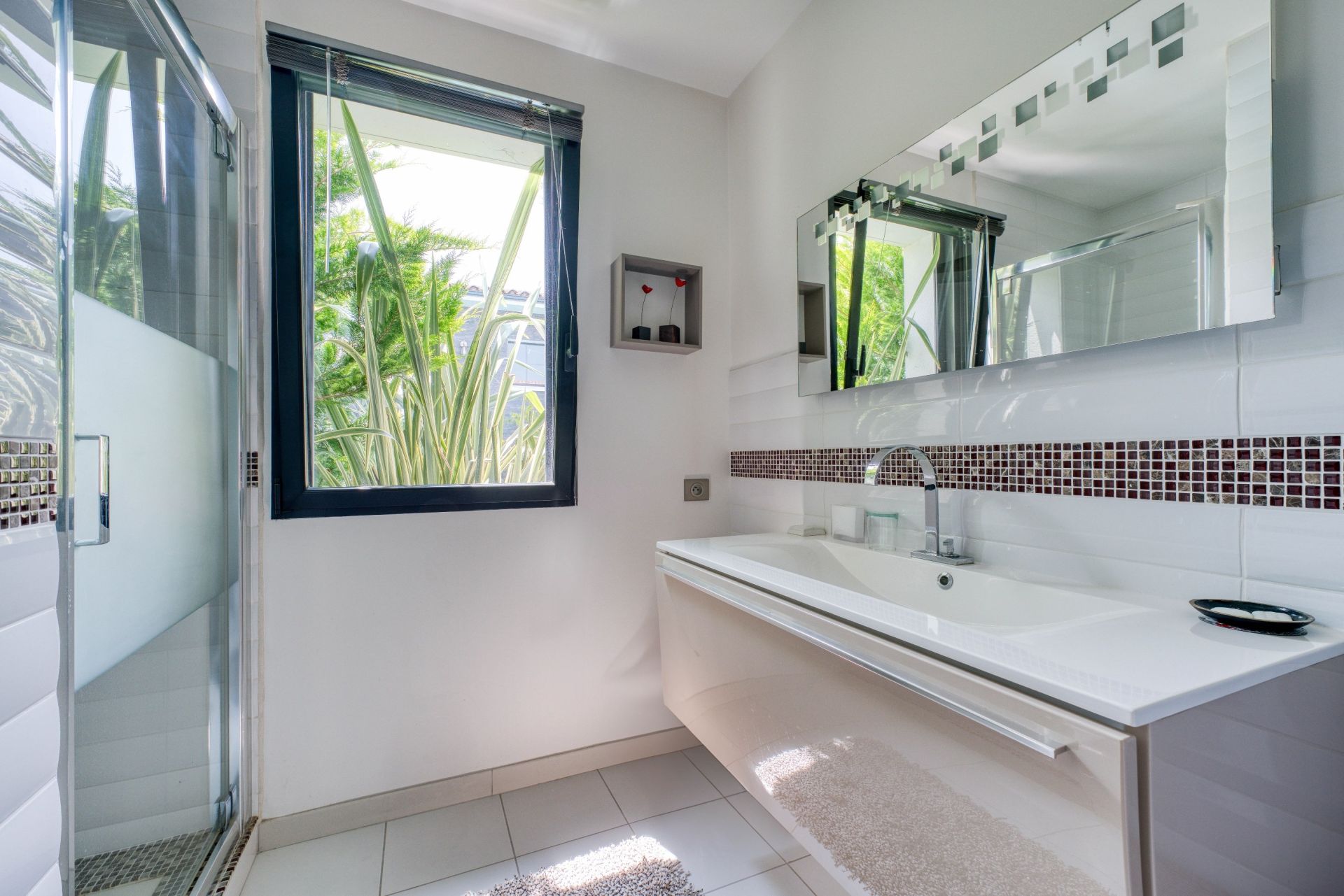 prestigious house 5 Rooms for sale on PORT DES BARQUES (17730)