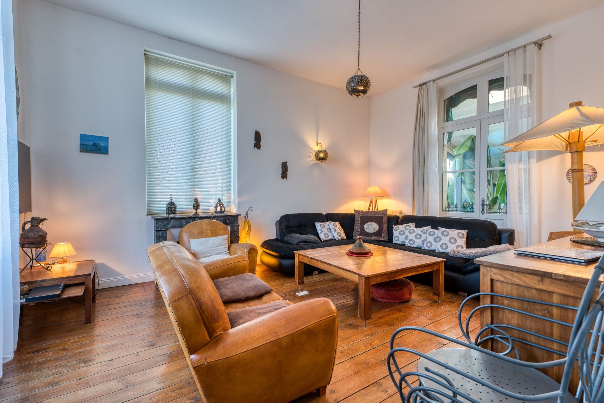 prestigious house 10 Rooms for sale on PORT DES BARQUES (17730)