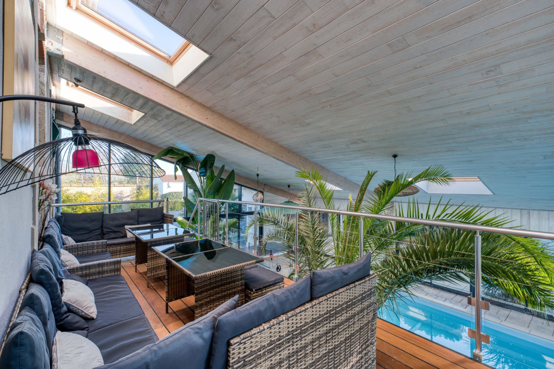 prestigious house 10 Rooms for sale on PORT DES BARQUES (17730)