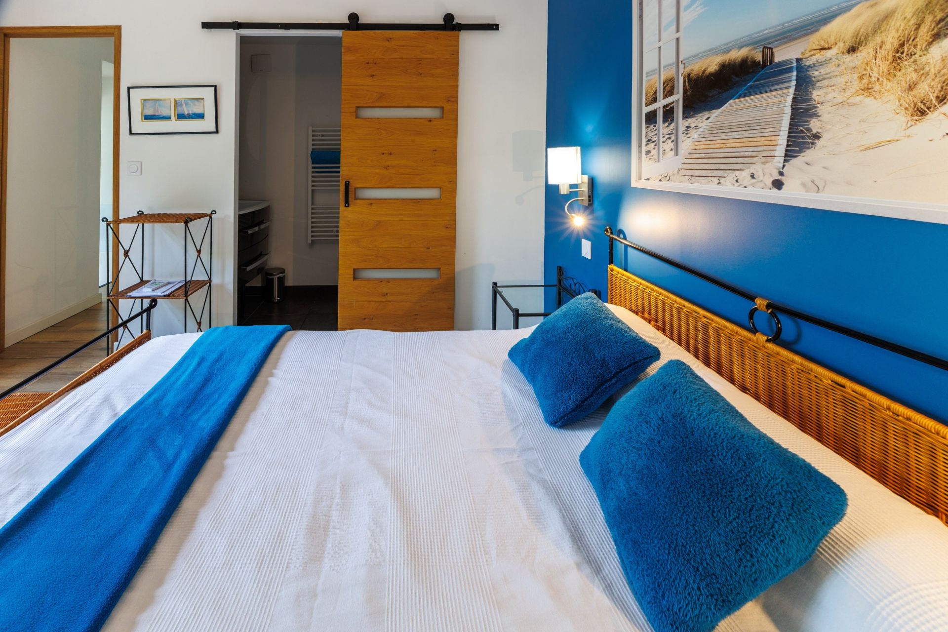 prestigious house 10 Rooms for sale on PORT DES BARQUES (17730)