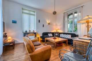 prestigious house 10 Rooms for sale on PORT DES BARQUES (17730)