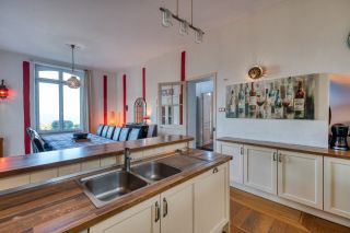 prestigious house 10 Rooms for sale on PORT DES BARQUES (17730)