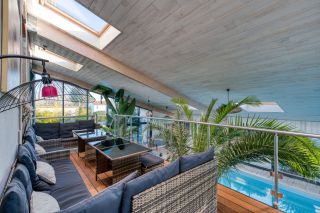 prestigious house 10 Rooms for sale on PORT DES BARQUES (17730)