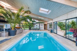 prestigious house 10 Rooms for sale on PORT DES BARQUES (17730)